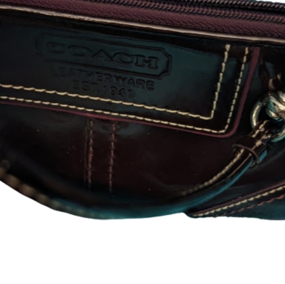 EUC Coach maroon patent leather wristlet zip top black cloth interior, charm - Picture 2 of 6